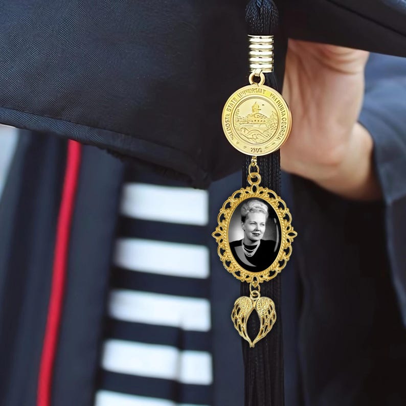 The perfect customized graduation charm, this angel wing photo piece is a must-have for the ceremony.