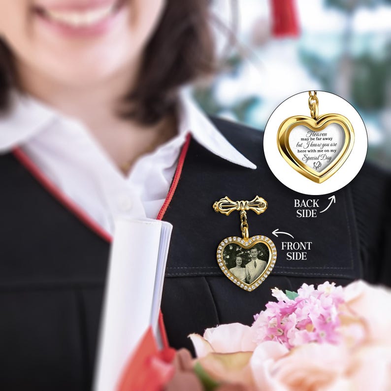 A premium graduation memorial photo charm, providing a high-quality keepsake for your milestone.