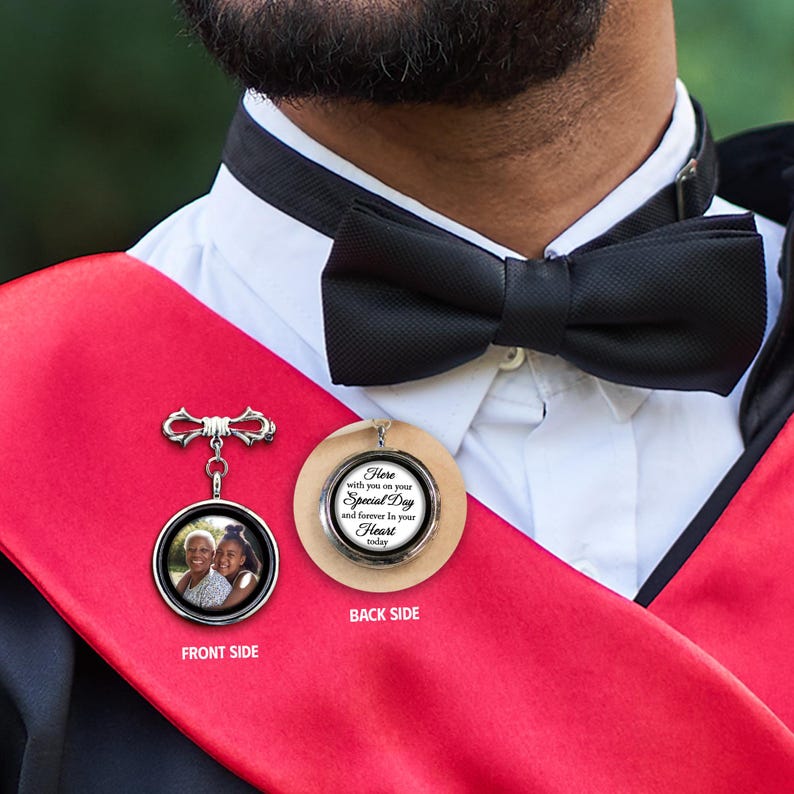 Personalized Memorial Photo Lapel Pin for Graduation – Personalizy